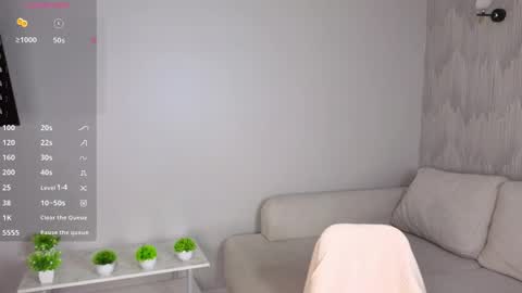Snapshot of lilianbickford chatting on 7, 5, 2026 Hi I am Luna online show from 7, 5, 2026