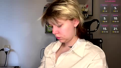 Lilian online show from 7, 4, 2026