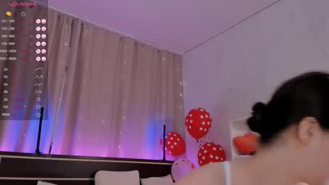 Snapshot of lilianedgars chatting on 12, 3, 2025 Lilian online show from 12, 3, 2025