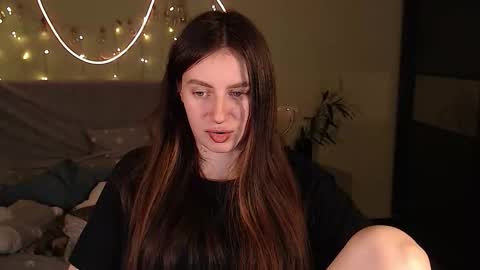 Snapshot of liliatlu chatting on 18, 10, 2025 Lilu online show from 18, 10, 2025