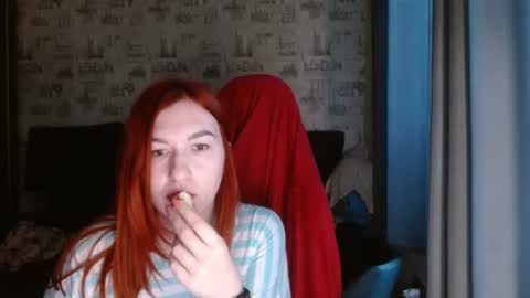 liliawoolf online show from 4, 2, 2025