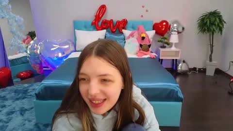 Lili Bakery online show from 10, 2, 2025