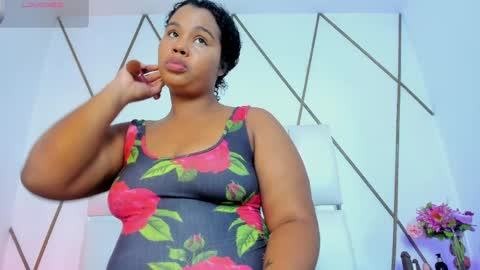 Snapshot of lilicameron_ chatting on 6, 4, 2026 LIli cameron online show from 6, 4, 2026