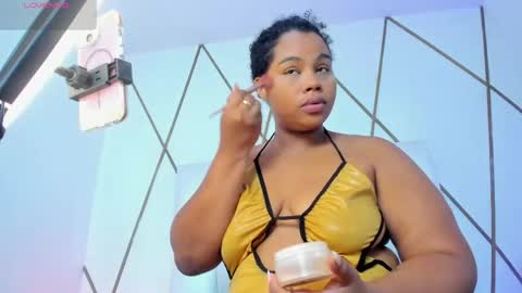 Snapshot of lilicameron_ chatting on 9, 4, 2026 LIli cameron online show from 9, 4, 2026