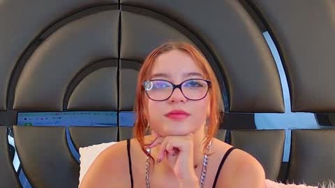 Snapshot of lilifox18 chatting on 22, 2, 2025 Lili online show from 22, 2, 2025