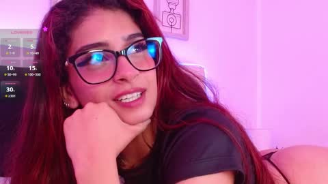 Snapshot of liliith_savett chatting on 5, 2, 2025 Lilith Savett online show from 5, 2, 2025