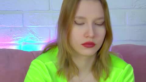 Snapshot of lililinn chatting on 17, 3, 2026 LiliLinn online show from 17, 3, 2026