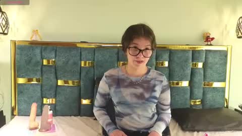 lilimini online show from 25, 2, 2025