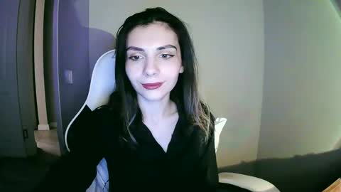 Snapshot of lilirose_x chatting on 21, 12, 2024 lilirose online show from 21, 12, 2024