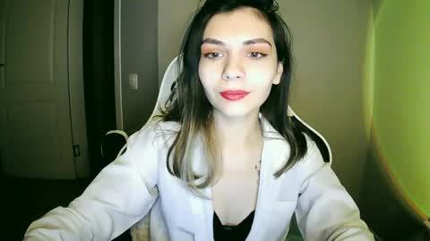 Snapshot of lilirose_x chatting on 24, 12, 2024 lilirose online show from 24, 12, 2024