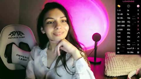 Snapshot of lilirose_x chatting on 10, 9, 2025 lilirose online show from 10, 9, 2025