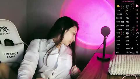 lilirose online show from 2, 10, 2025