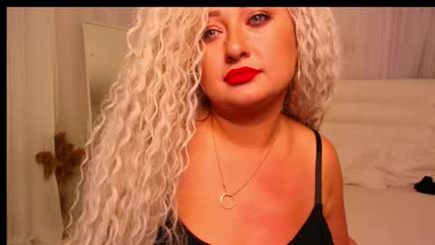 Snapshot of lilit_1love chatting on 19, 9, 2025 Lilit online show from 19, 9, 2025