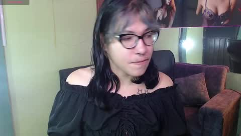 lilith  online show from 30, 4, 2026