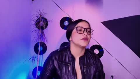 Lilith and Khloe  online show from 19, 3, 2026