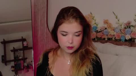 Snapshot of lilith_bonheur chatting on 29, 3, 2026 Lilith Bonheur online show from 29, 3, 2026