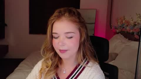 Snapshot of lilith_bonheur chatting on 5, 4, 2026 Lilith Bonheur online show from 5, 4, 2026