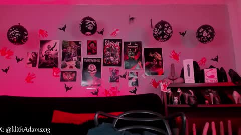 Snapshot of lilith_deveraux_ chatting on 26, 11, 2025 MISTRESS LILITH online show from 26, 11, 2025