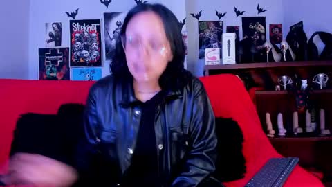 Snapshot of lilith_deveraux_ chatting on 4, 6, 2026 MISTRESS LILITH online show from 4, 6, 2026