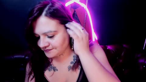 Snapshot of lilith_levonee_ chatting on 15, 1, 2025 Lilith online show from 15, 1, 2025