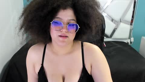 Snapshot of lilith_mesa chatting on 2, 12, 2024 Lilith online show from 2, 12, 2024
