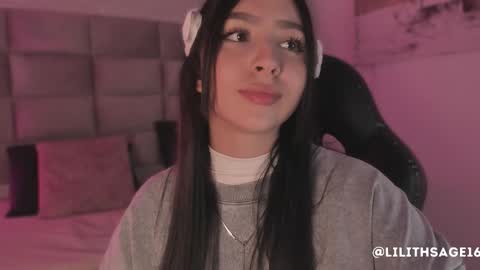 lilith_sage_ online show from 18, 3, 2026