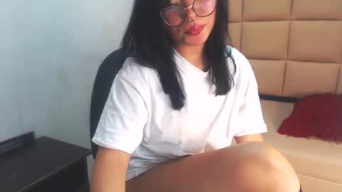 Snapshot of lilith_sexy19 chatting on 1, 10, 2025 Lilith online show from 1, 10, 2025