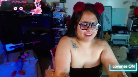 lilith_tyler online show from 11, 11, 2025