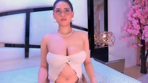    online show from 23, 9, 2025