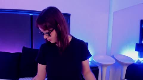 LilithBluum  online show from 7, 5, 2026