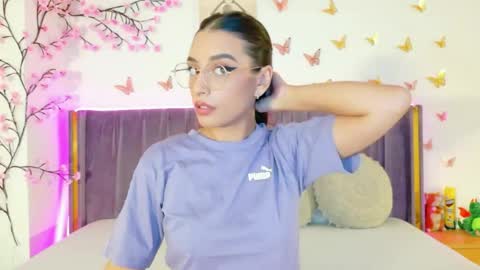 Snapshot of lilithcapri777 chatting on 18, 5, 2026 Lily online show from 18, 5, 2026