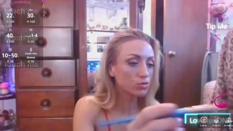 Snapshot of lilithohfish chatting on 2, 10, 2025 Lilithohfish online show from 2, 10, 2025