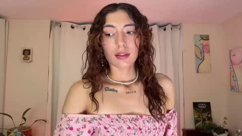 Snapshot of lilithrose_b chatting on 20, 5, 2026 Lele online show from 20, 5, 2026