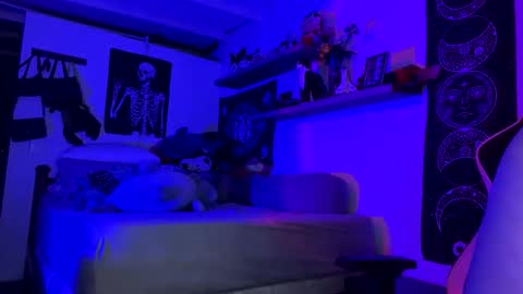 Snapshot of lilithstar_666 chatting on 16, 9, 2025 Lilith morningstar Independent Model Helpme to reach 100 likes online show from 16, 9, 2025