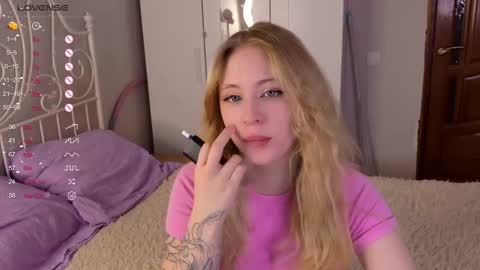 Snapshot of lilkitty_melanie chatting on 23, 3, 2026 Melanie online show from 23, 3, 2026