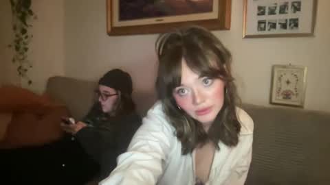 lilldaddysgirl online show from 13, 2, 2026