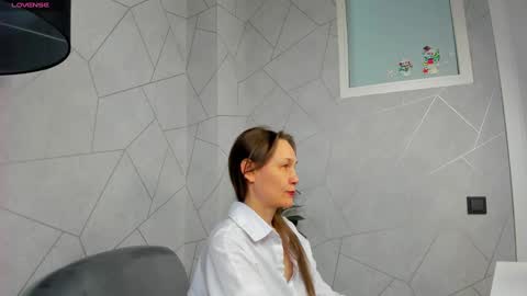 Snapshot of lillian_white1 chatting on 11, 3, 2025 lillian_white1 online show from 11, 3, 2025