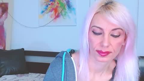 Lara online show from 5, 1, 2025