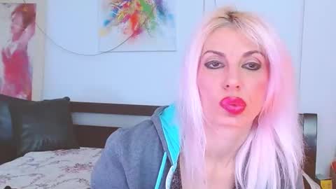 Lara online show from 5, 1, 2025