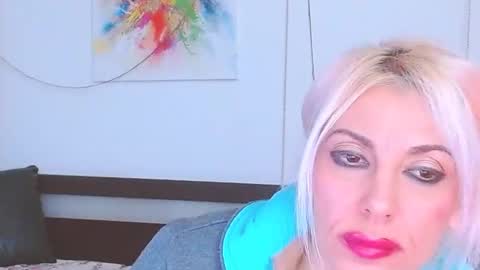 Lara online show from 7, 1, 2025