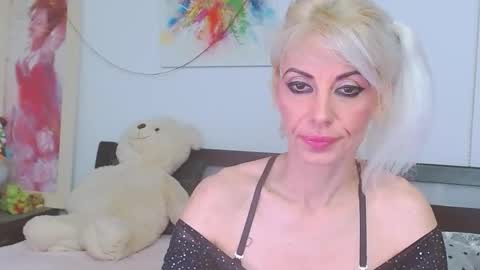 Lara online show from 10, 5, 2026