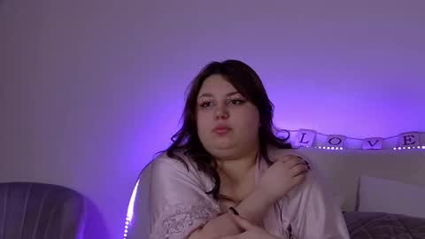 LillianHaig online show from 14, 2, 2025