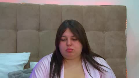 LillianHaig online show from 2, 3, 2025