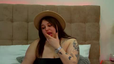 LillianHaig online show from 7, 3, 2025