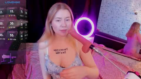 lillie_berry online show from 18, 12, 2025