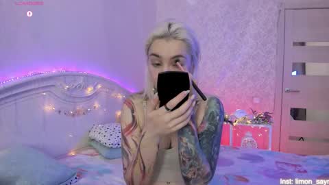 LilliMoore online show from 9, 11, 2025