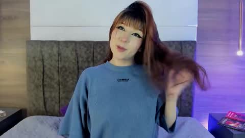 Snapshot of lilly_blear chatting on 9, 10, 2025 lilly online show from 9, 10, 2025