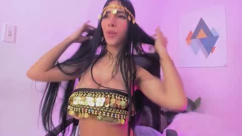 Snapshot of lilly_denson8 chatting on 5, 11, 2025 Sweety Lilly Love online show from 5, 11, 2025