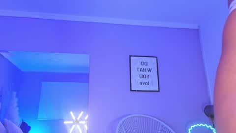 Snapshot of lilly_dollss chatting on 2, 2, 2025 Sofia online show from 2, 2, 2025