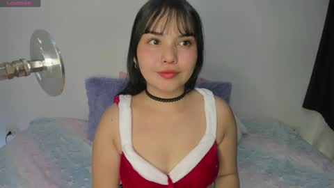 Snapshot of lilly_kinky chatting on 25, 12, 2024 Lilly online show from 25, 12, 2024